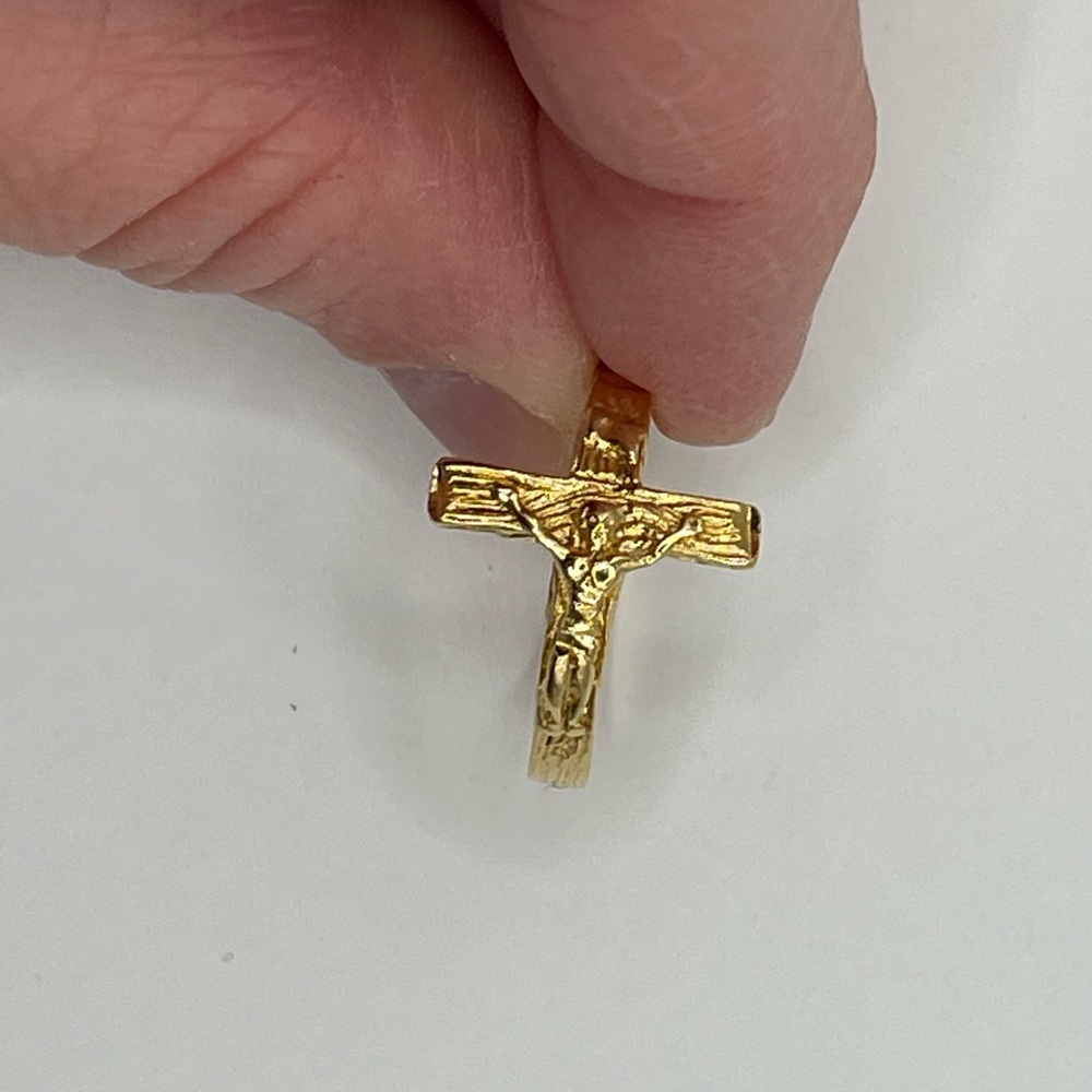 Crucifix Ring - Picture 6 of 6